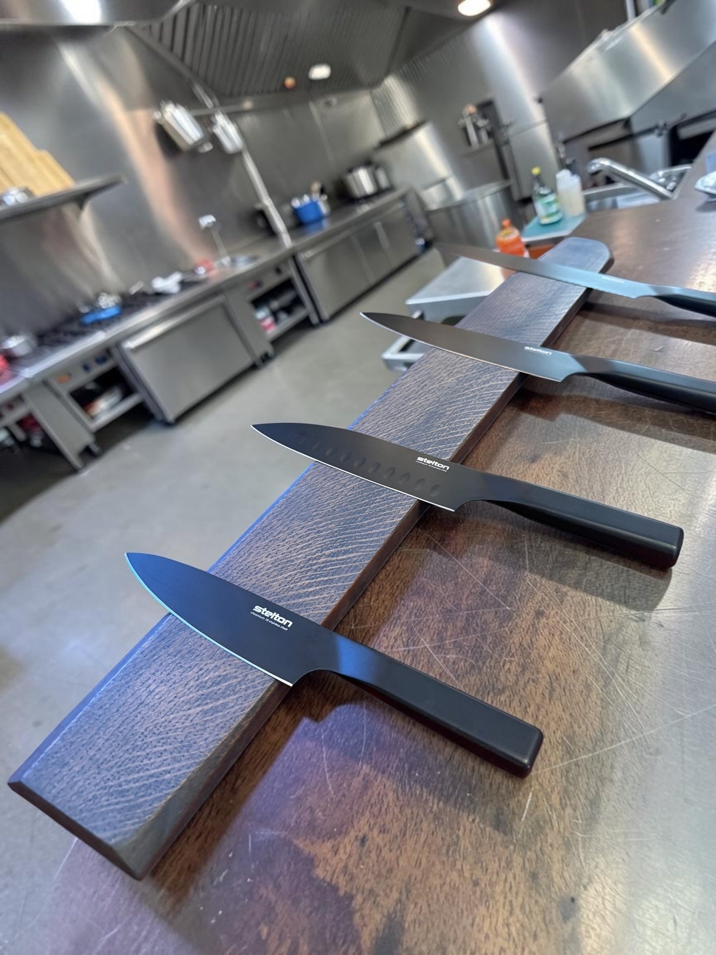 Oak Knife Bar No.1